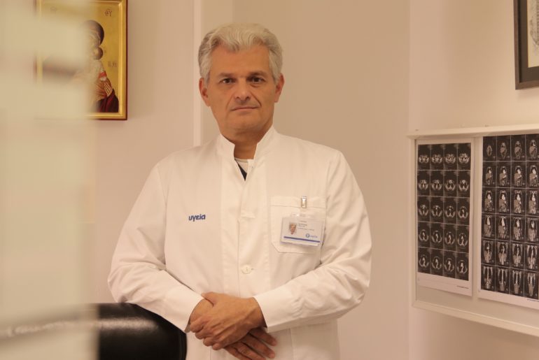 Ο κ. Γρηγόρης Τσιώτος και η ομάδα του ανεβάζουν ψηλά τονπήχη της ελληνικής παγκρεατικής  χειρουργικής